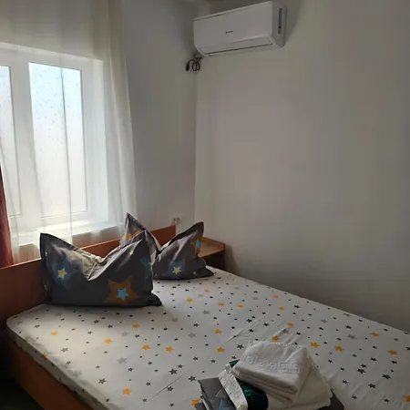 Angelys Πανσιόν Tuzla